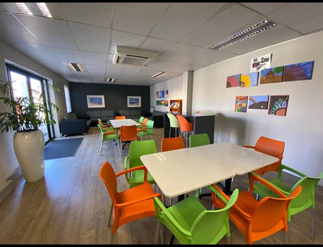 252M² OFFICE TO LET IN BRYANSTON